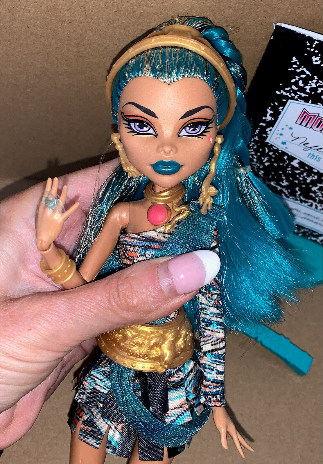 Boneca Monster High Nefera de Nile com Anél Raríssimo - O Espaço Virtual do  Colecionador