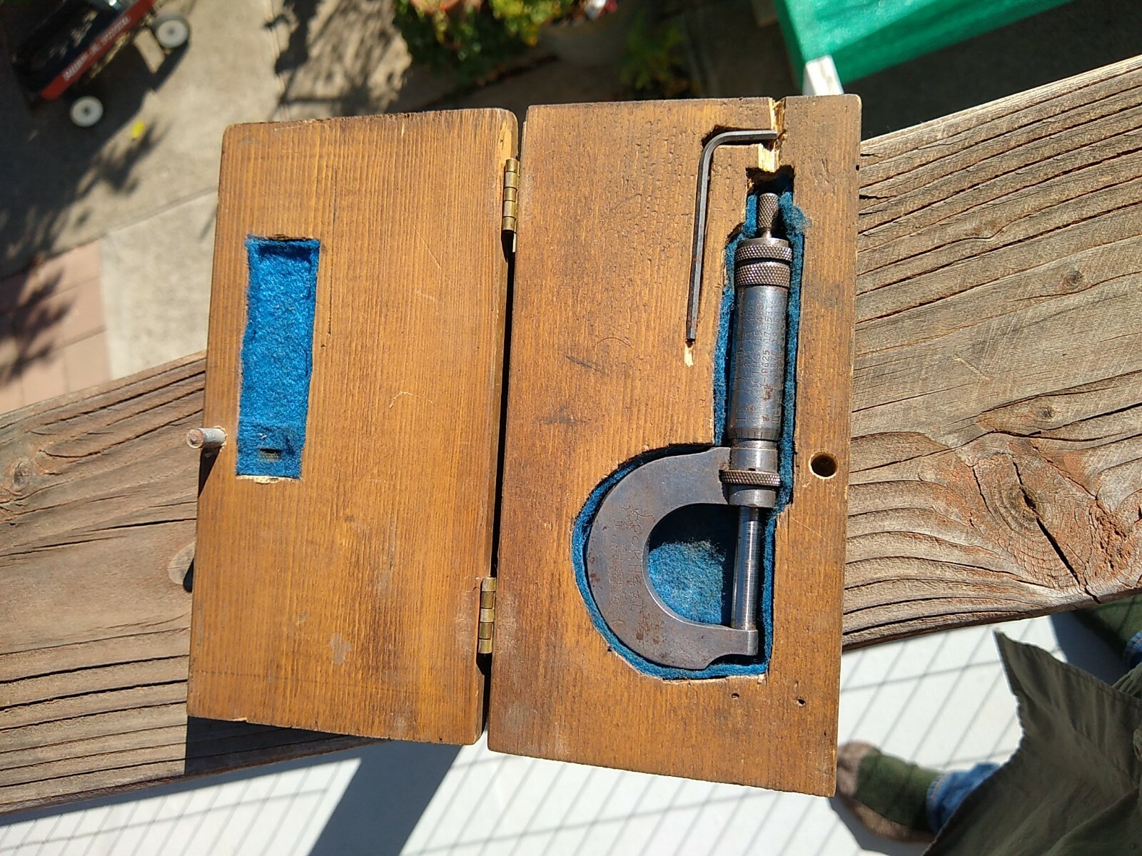 Picture 4 of 11