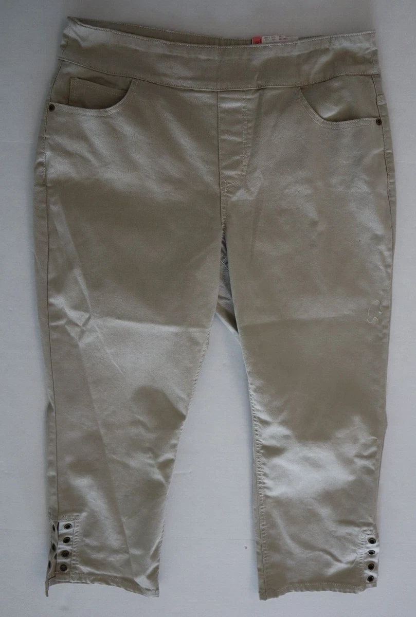 Westbound Mid Rise Performance Capri Pants