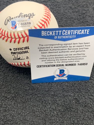 Willie Mays Autographed Baseball w/ Beckett Auth - Blue Ink - Picture 3 of 6
