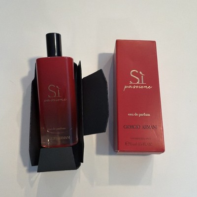 ARMANI SI PASSIONE FOR WOMEN 0.5 FL OZ / 15 EAU DE PARFUM SPRAY