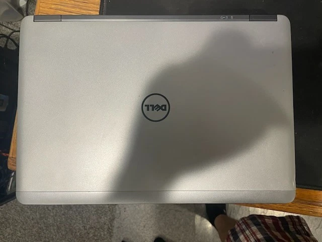 Laptop doméstica Dell Latitude E7440 i7-4600U 2,10 GHz 8 GB RAM 256 GB SSD Win 11 Foto 4 de 4