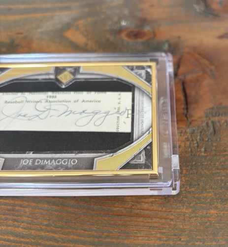 2023 Topps Baseball Transcendent Collection Cut Signature Joe DiMaggio 1/1 - Bild 8 von 14