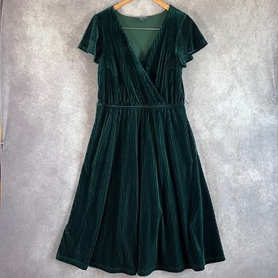 green emerald velvet dress New Life main image 0