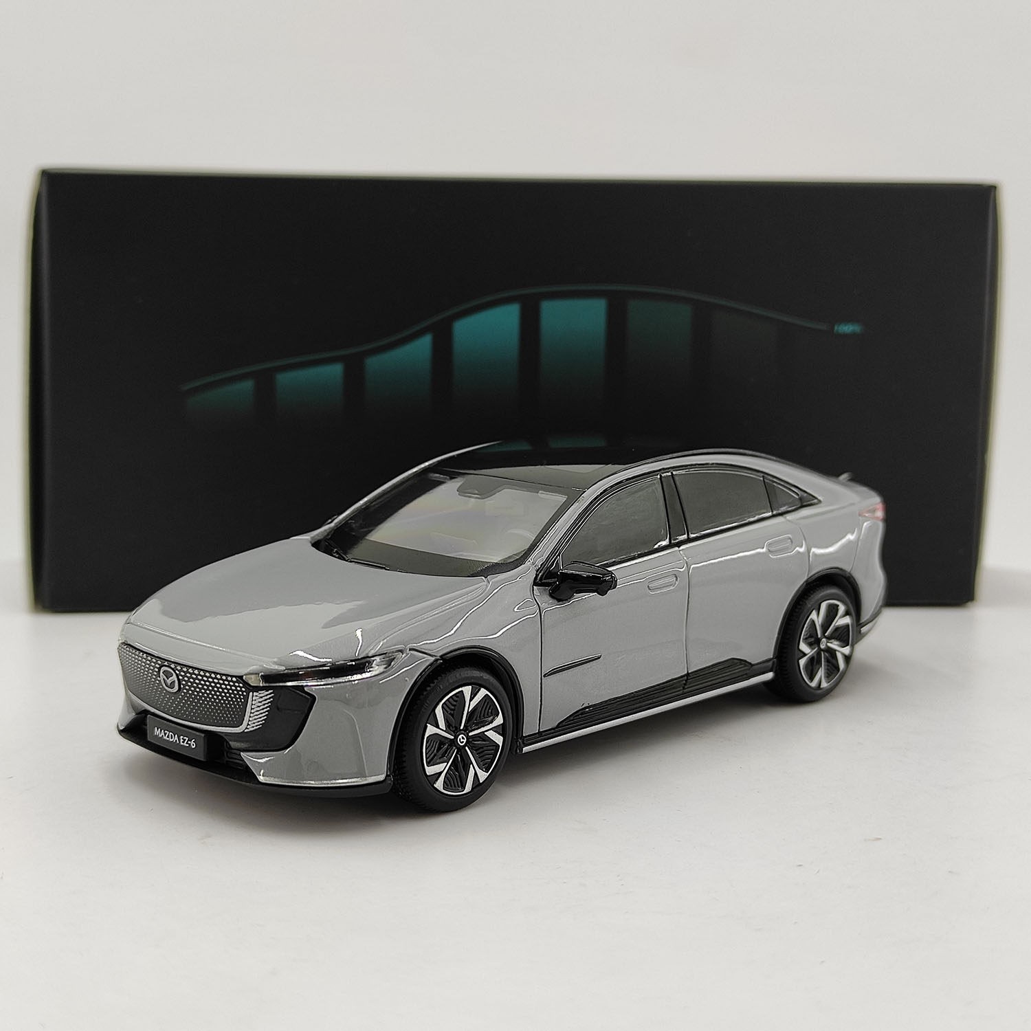Flaws Diecast 1:43 Scale Changan Mazda MAZDA EZ-6 Grey Alloy Car Model ﻿