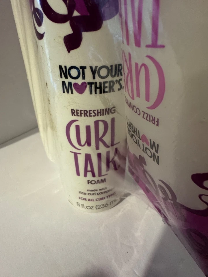 NOT YOUR MOTHER'S CURL TALK JUEGO DE 3 PIEZAS CON MOUSSE, CREMA Y GEL - NUEVO Foto 3 de 4