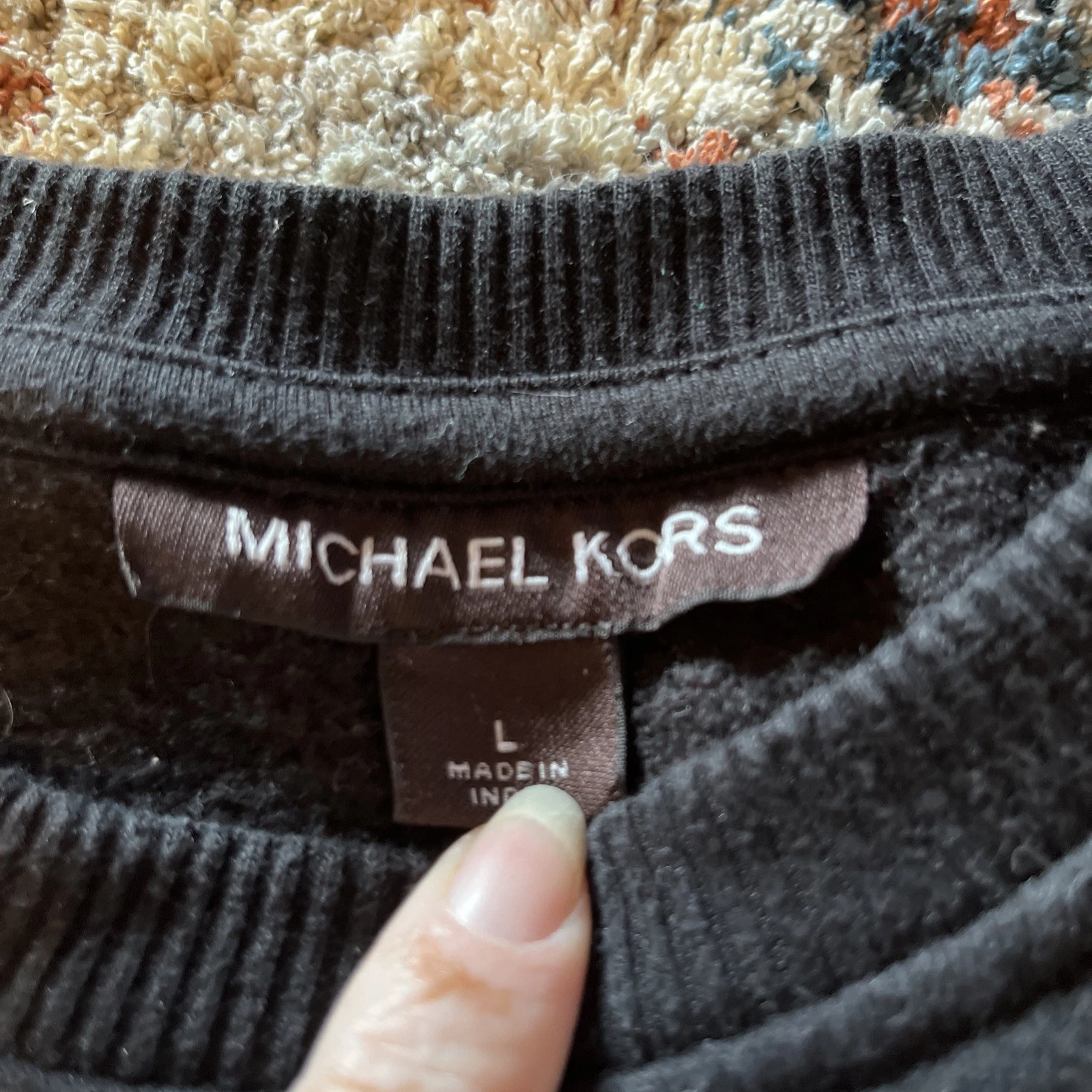 Felpa manica lunga Michael Kors monogramma verticale grande bianco e nero