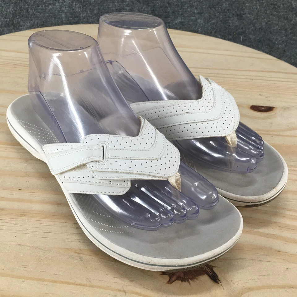 Sandalias Cloudsteppers by Clarks para mujer 8 M Breeze Sea tanga blancas planas 26116239 Foto 3 de 4