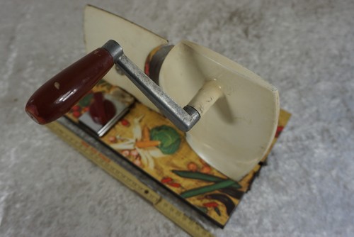 1960er Jahre Brotmaschine Brotschneider Kurbel 50er 60er Retro manuell Blackout - Bild 10 von 12