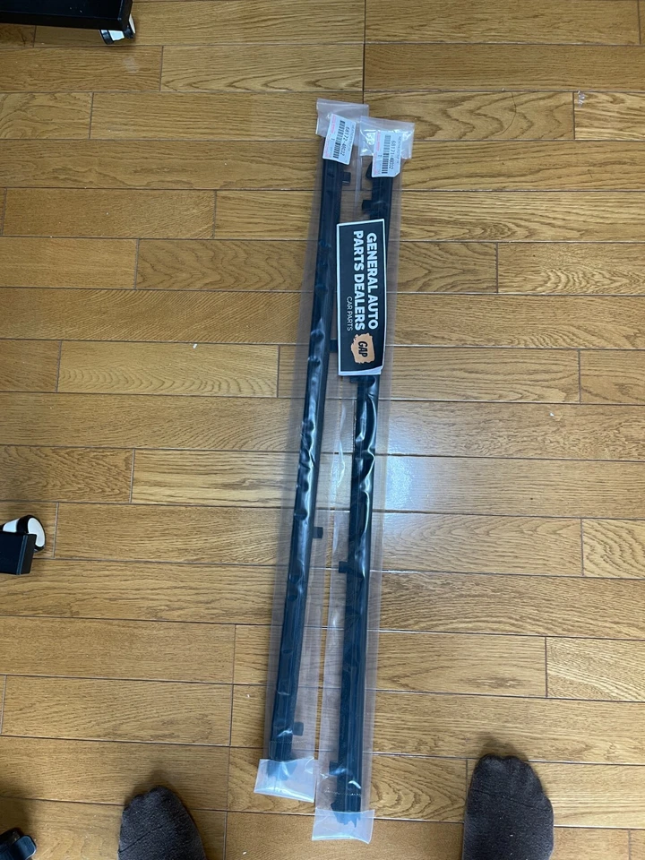 Toyota OEM Lexus RX400H RX330 RX350 WEATHERSTRIP FRONT DOOR GLASS INNER RH LH Foto 2 de 4