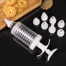 Dessert Decorating Syringe Injector with 8 Icing Nozzles Cake Decorating Tool