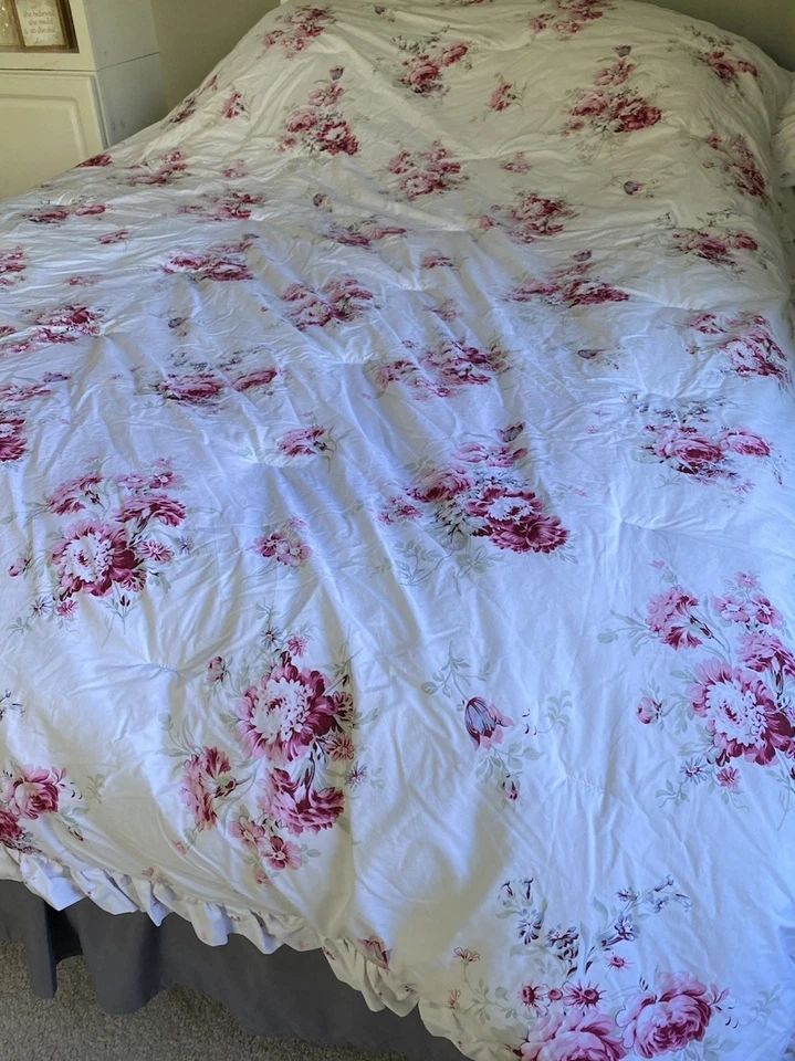 Simply Shabby Chic SUN BLEACHED FLORAL Pink Rose Ruffle Comforter Cotton Twin - Image 3 of 4