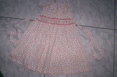 Zuckersüßes ''Les enfants de Gisele'' Kleid, geblümt,  neuw. Gr.80/86