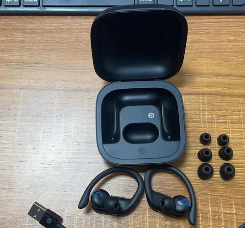 Beats by Dr. Dre Powerbeats Pro Wireless Bluetooth Earbuds W/Charge case - Black - Picture 5 of 5