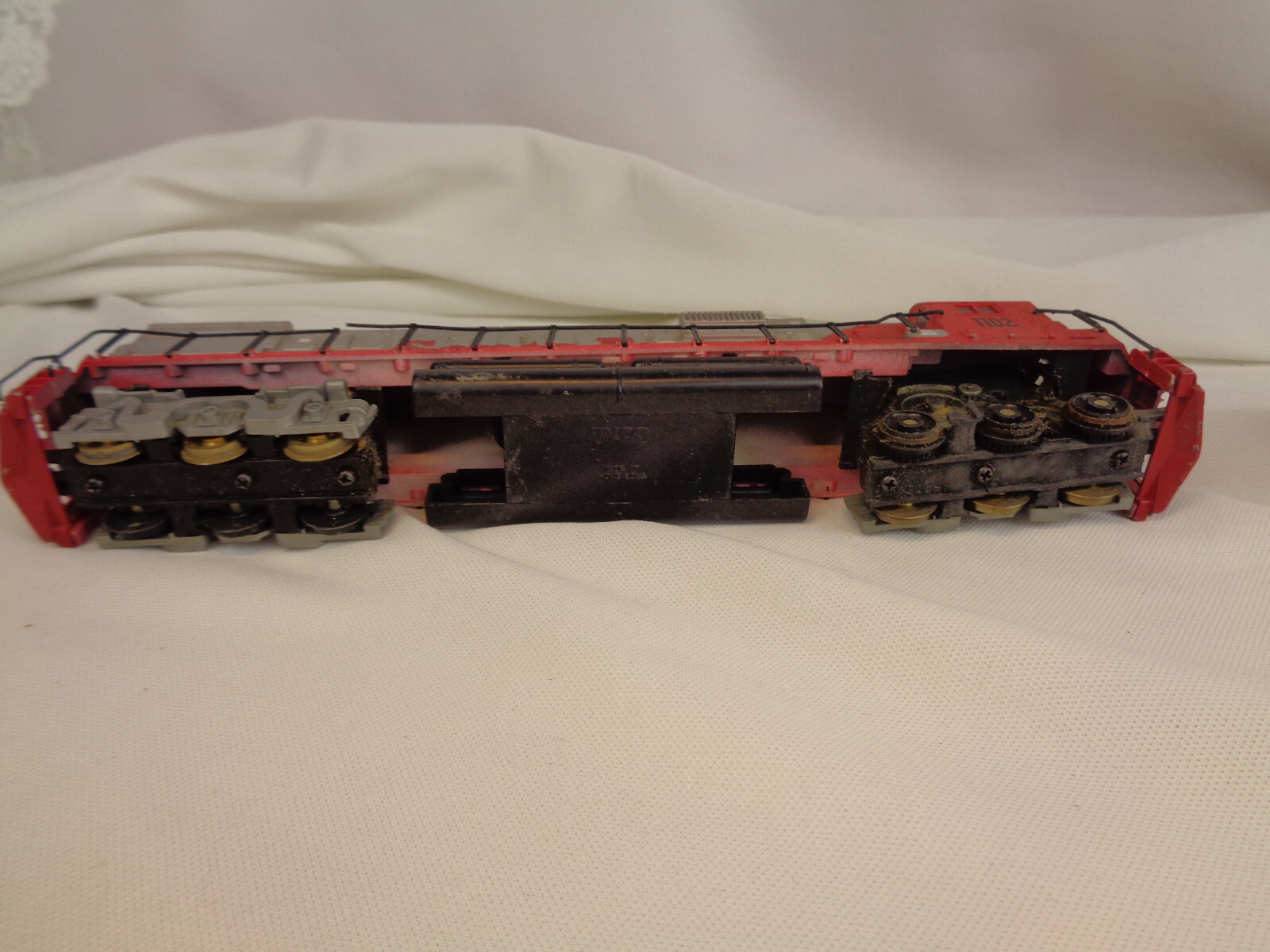 Tyco Santa Fe 1102 Railroad Train Set Ho Scale Engine, Caboose, Ralston