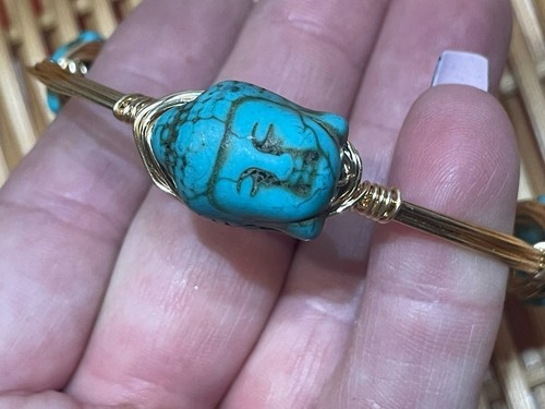 HAND MADE ARTISAN WIRE WRAPPED TURQUOISE HOWLITE BUDDHA FACES BANGLE BRACELET - Picture 2 of 5