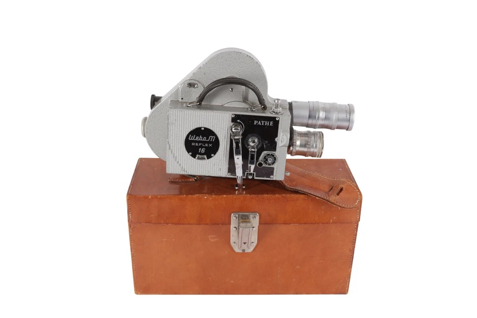 Original Pathé Webo M Reflex cine camera + leather case, 2 lenses and manual - Image 2 of 4