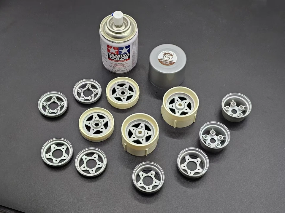 Similar Beadlock aluminum wheel cover for the TAMIYA 1.5" buggy wheels - Image 4 of 4