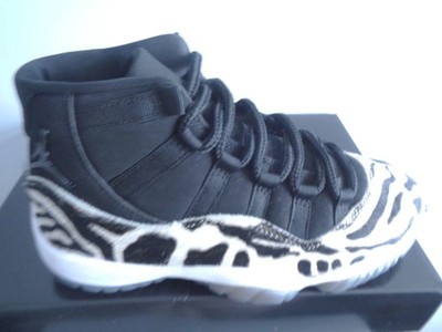 Nike Air Jordan 11 Retro Sneaker Schuhe AR0715 010 UK 4,5 und UK 4 ODD NEU + KARTON