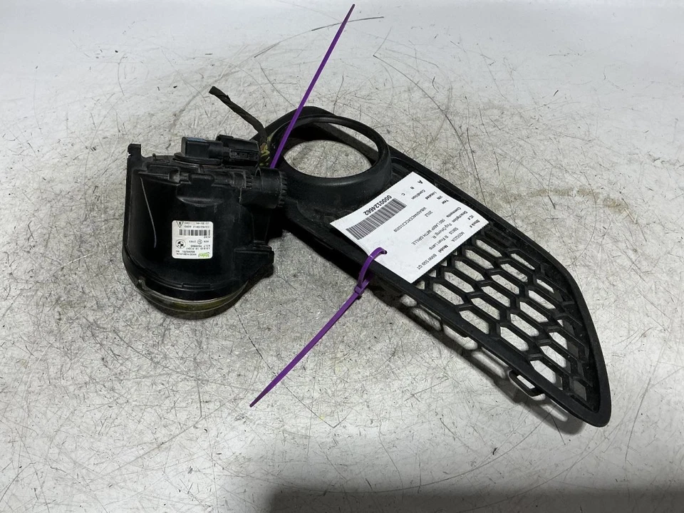 Passenger Corner/Park Light Fog-driving Fits 10-13 BMW 535i GT 852466 Foto 2 de 4