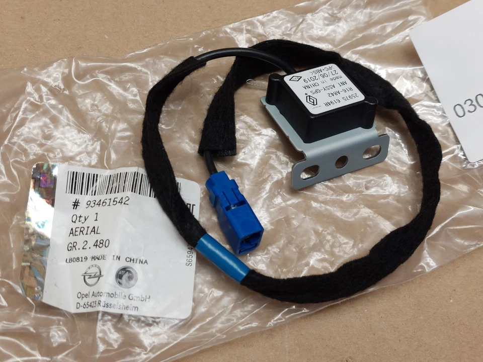 Renault Trafic Mk3 Vivaro B 14-19 GPS Antenna Aerial 93461542 259756194R Genuine - image 3 of 4