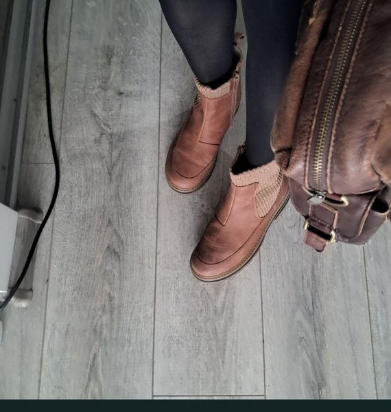 Women Clarks Chelsea 36