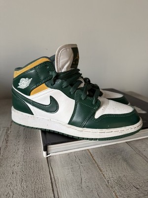 Youth Air Jordan Retro 1 MID 'Sonics (2021)' size Youth 5 good condition 
