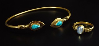 Blue Cabochon HOWLITE Balinese Cuff Bracelet & MOONSTONE COPPER Ring Set G13