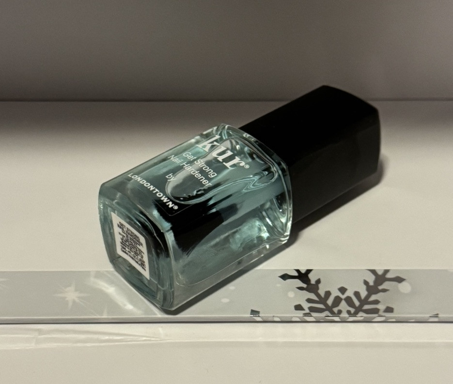 Kur by Londontown Get Strong Nail Hardener 0.4 fl oz New without box