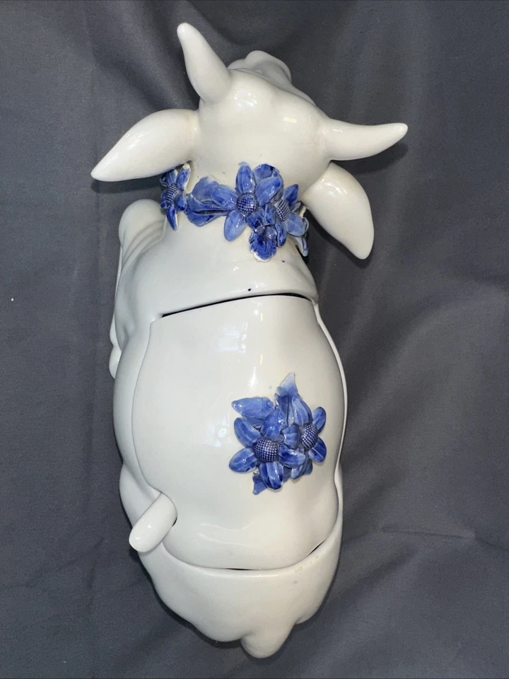 Vintage Italy Bull Shaped Covered Soup Tureen with Ladle 11" X 5.5" X 4" **READ - Image 3 of 4
