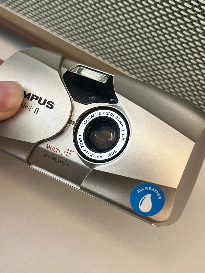 Olympus MJU II Champagne 35mm Film Camera with 35mm f2.8 Lens - image 3 of 4