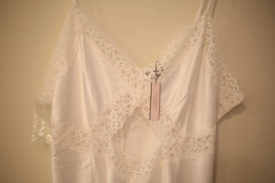 Victoria's Secret Mujer Talla XL Body Satinado Blanco Encaje Una Pieza Novia NUEVO Foto 3 de 4