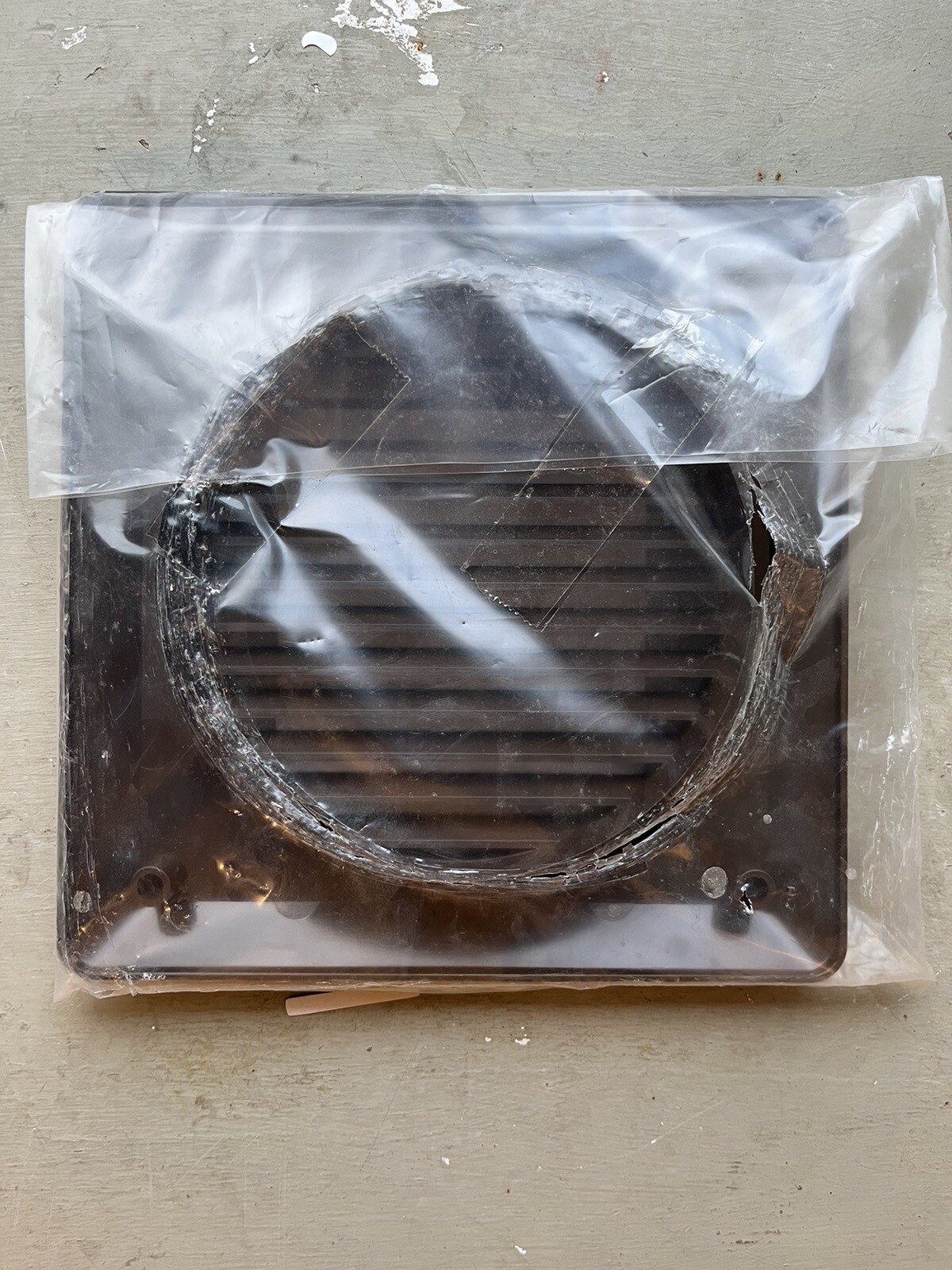 Extractor Fan Vent Cover Fixed Wall Grille for 6" 150mm Ducting Brown