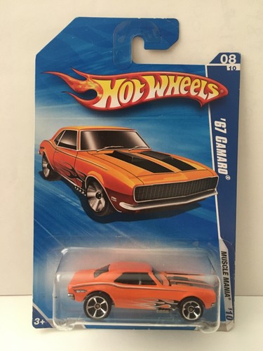 Hot Wheels 2010 86/240 Muscle Mania 8/10 '67 Camaro Orange