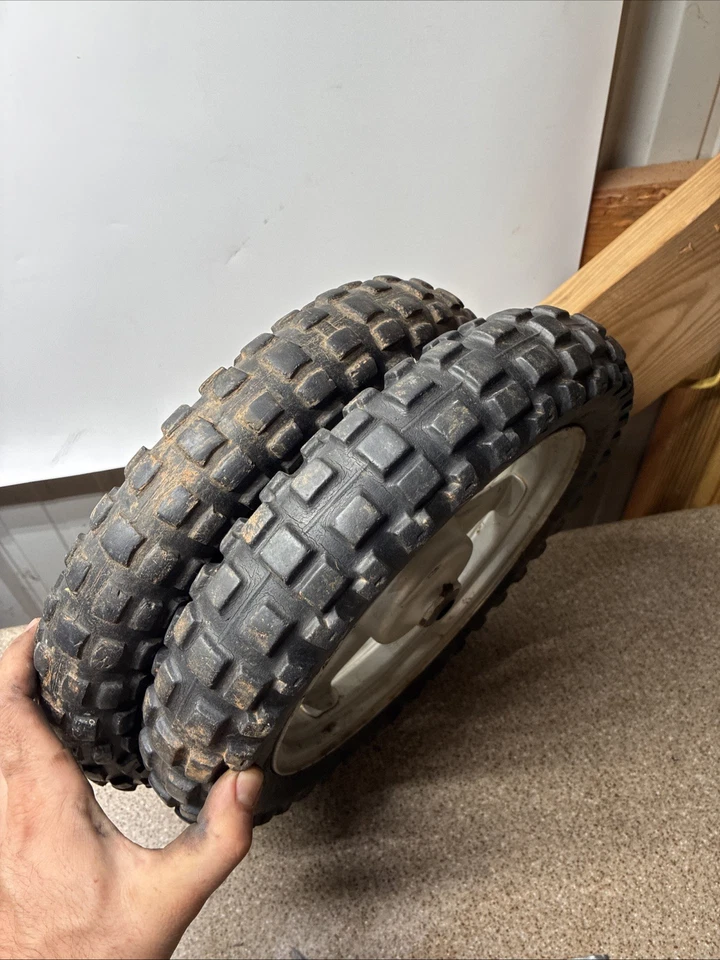 JUEGO RUEDA DELANTERA Y TRASERA PW50 BICICLETA FRENO TAMBOR Llanta Roja Llantas Neumáticos Pw 50 Foto 4 de 4