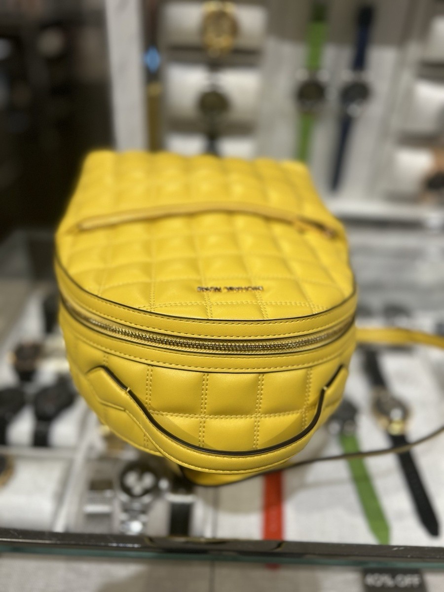 MICHAEL KORS SHEILA MEDIUM FRONT POCKET BACKPACK QUILTED  display picture 2