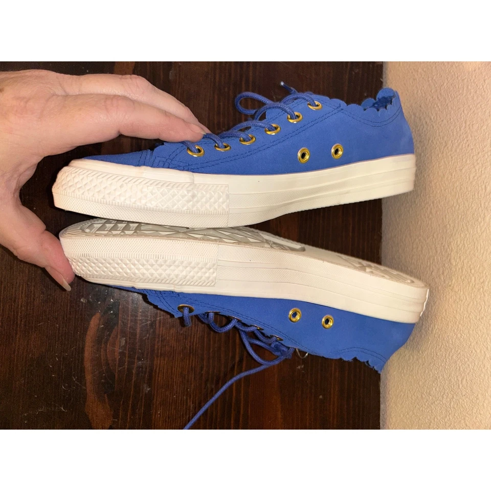 Zapatillas deportivas Converse Chuck Taylor All Star azul gamuza festoneadas bajas Foto 4 de 4