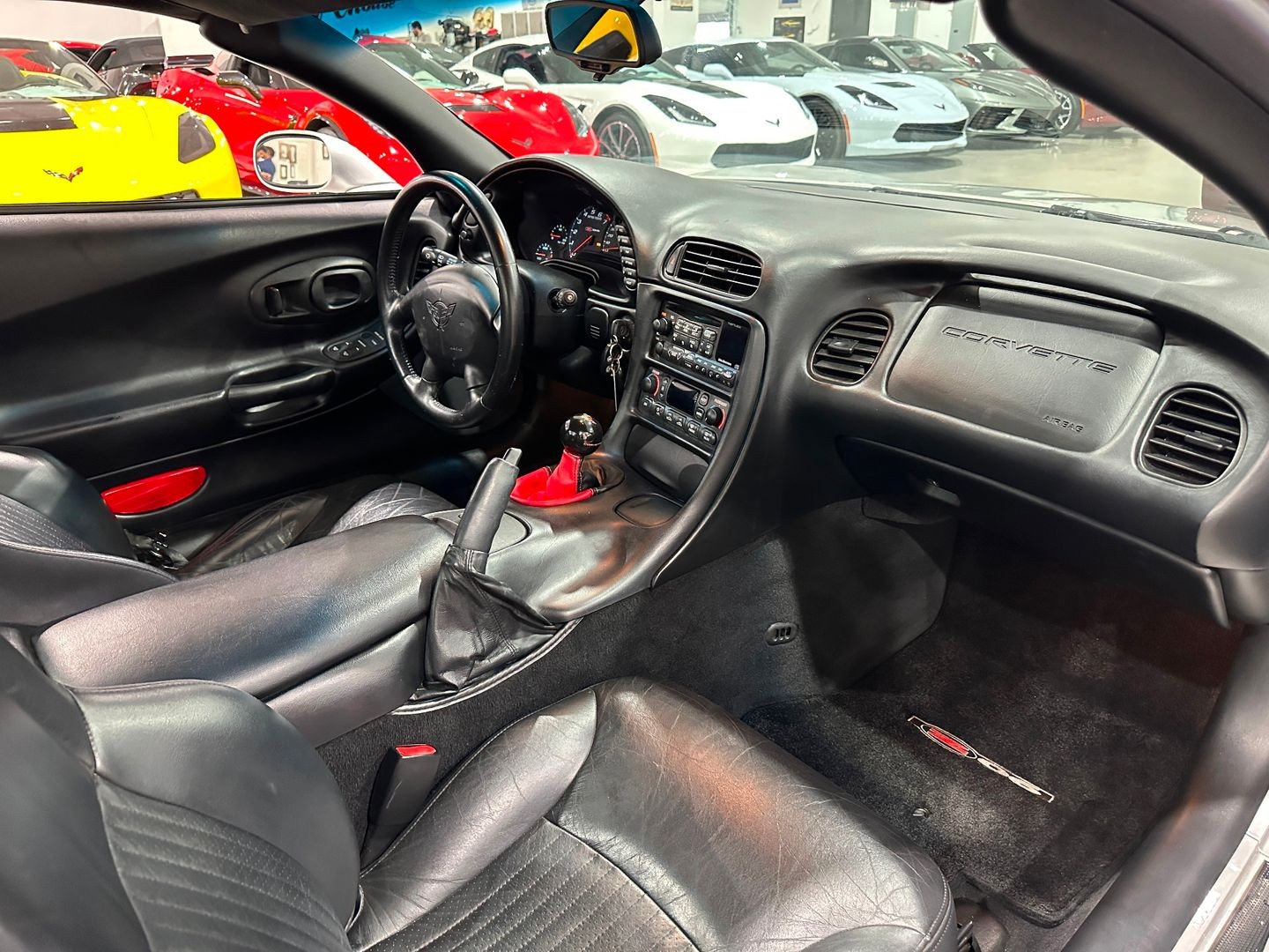 2001 [12U] Quicksilver Metallic Chevrolet Corvette   | C5 Corvette Photo 8