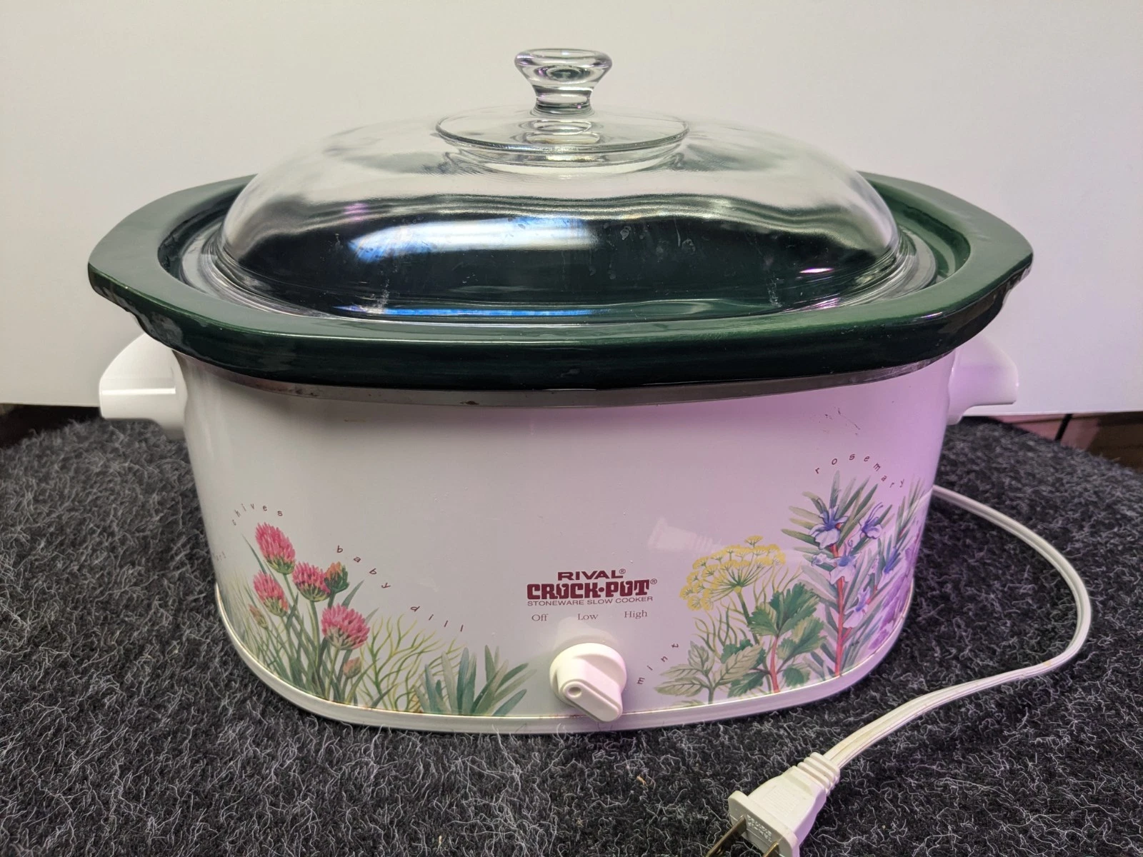 Nice! Vintage Rival Crock Pot 3755 Slow Cooker 5.5 Qt Oval Herb Garden Stoneware