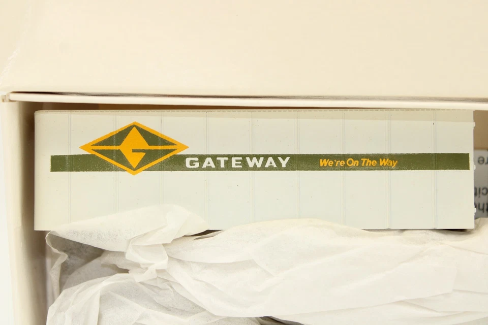 Walthers HO Scale Gateway 32' Van Truck Trailer Set NOS 933-1415 - Image 2 of 3