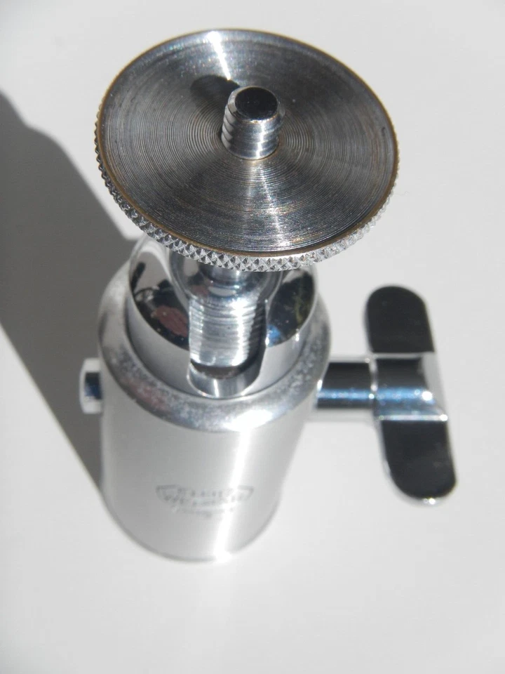 Earlier Vintage E. Leitz Wetzlar KGOON Tripod Ball Head • Made in Germany - Image 4 of 4