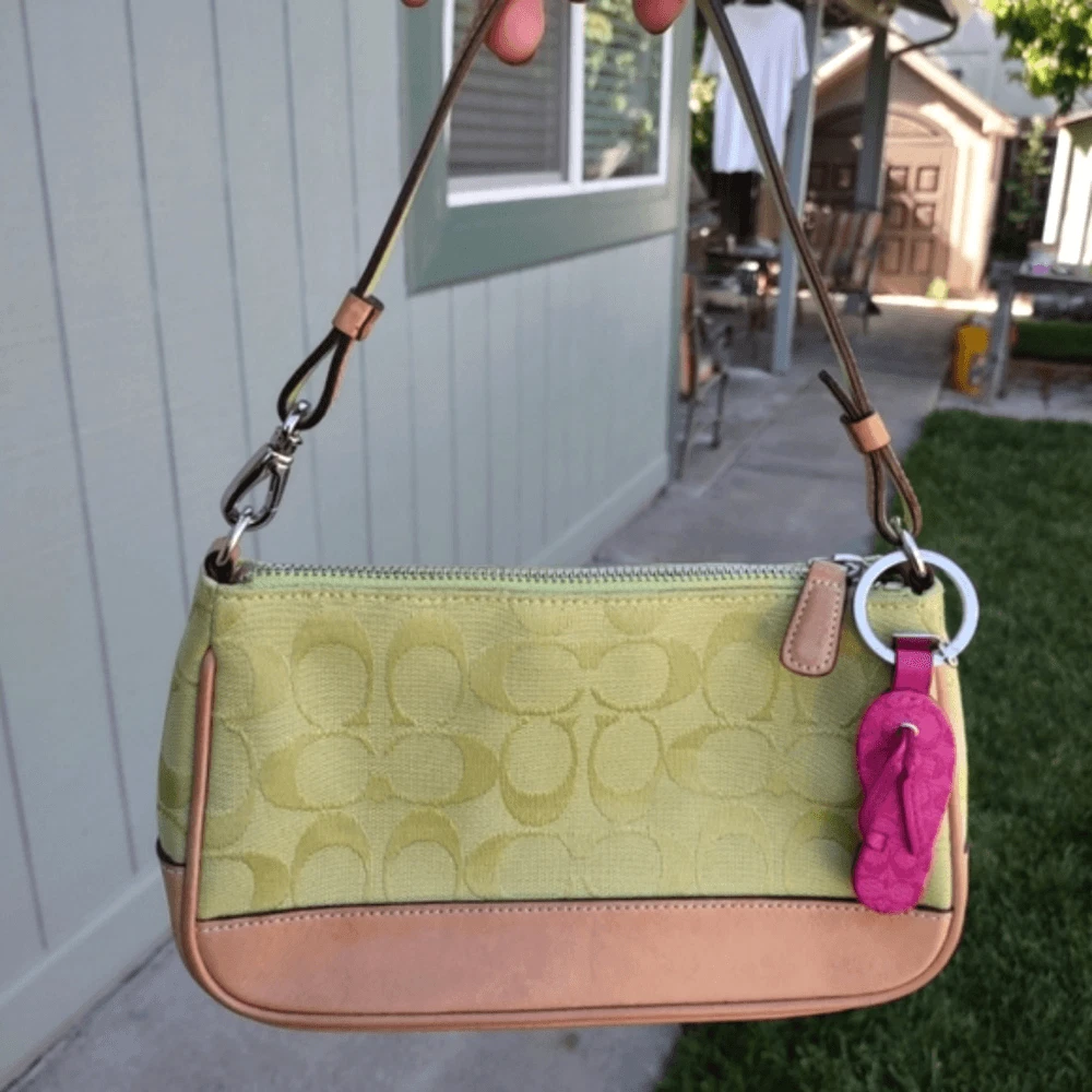 Coach Green Shoulder Bags