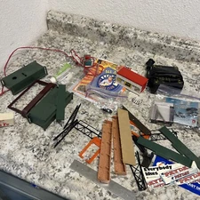 Tyco/Lionel Repair Parts And Pieces Accessory Lot Comes As Shown A4