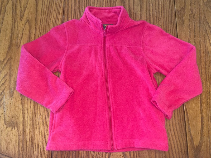 Girls Bass Pro Shops Fleece Jacket, size M
