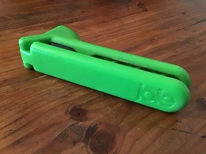 New JOIE Garlic Press, GREEN, 6.5”