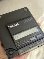 Sony Discman Portable CD Player D-555 , Serviced, Tantalum Capacitors Perfect