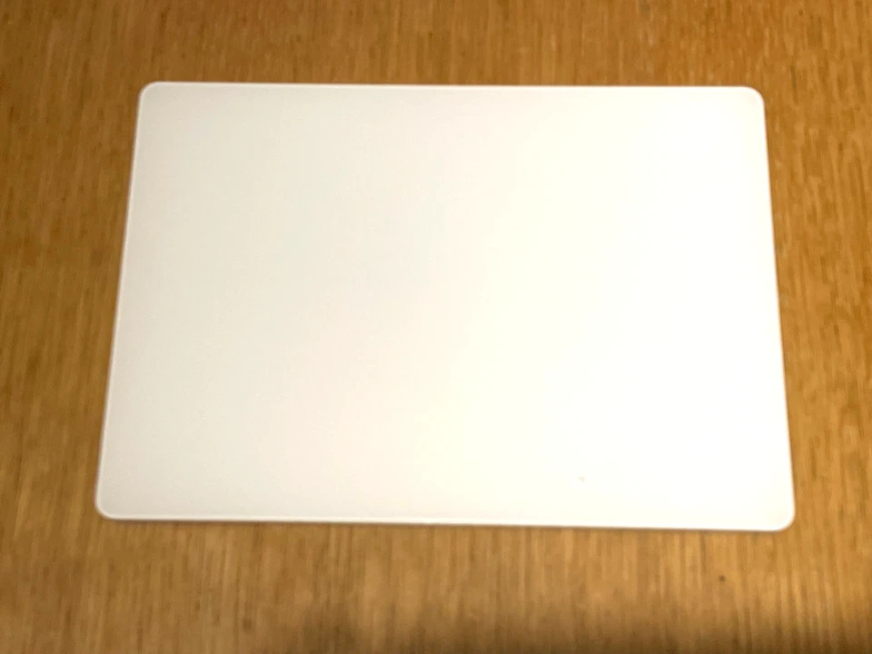Apple Magic Trackpad 2 A1535 White Bluetooth Multi-Touch + Lightning Cable - Image 3 of 3
