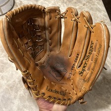 H  B Louisville Slugger LPS8 13.5" Baseball Glove Left Hand Glove RHT