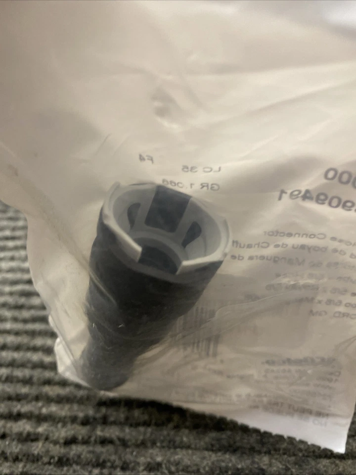 Conector de manguera de calentador de climatización CA Delco #34000 GM# 88909491 Foto 4 de 4