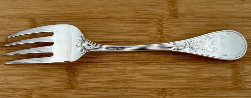 TIFFANY AUDUBON ESTERLINA GRANDE 8 3/4” TENEDOR GRANDE PARA SERVIR SIN MONOGRAMA Foto 4 de 4